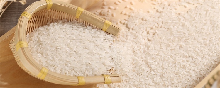 确保所食用的大米和米制品的新鲜程度